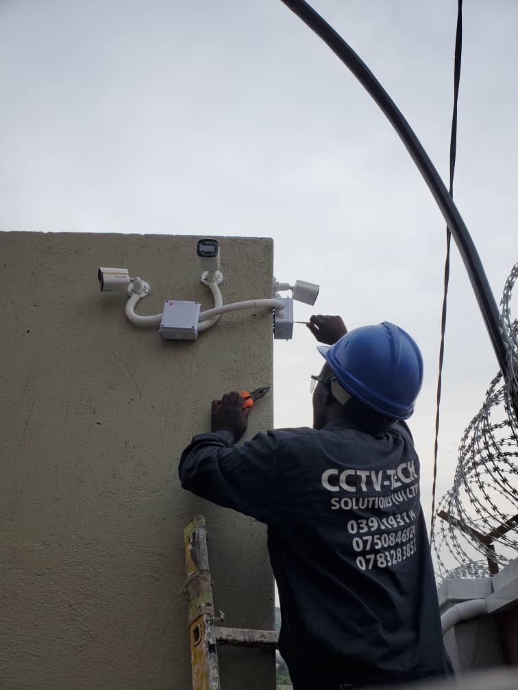 A technical comparison of AI Human Detection vs. PIR Sensors for residential security in Kampala.